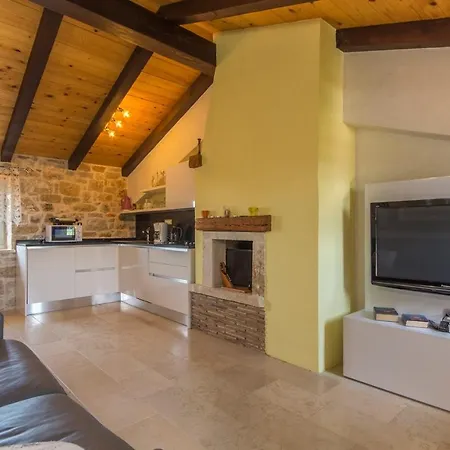 Meri Villa *