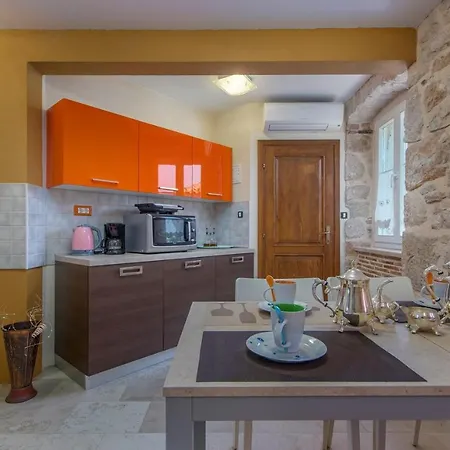 Meri Villa *