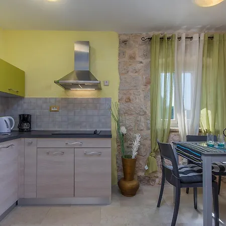Meri Villa *